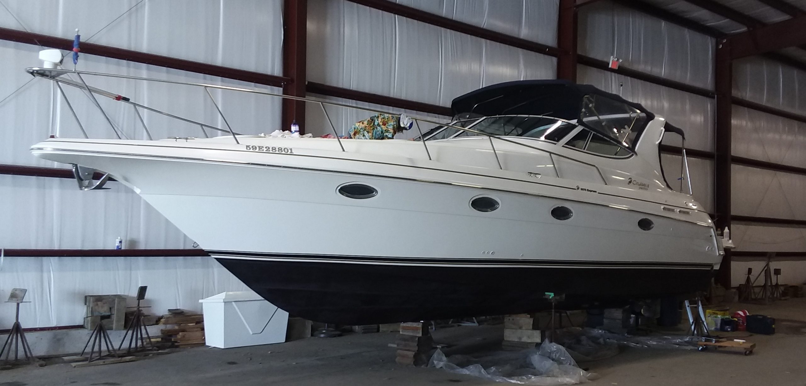 2000 Cruisers Yachts 3375″Sold”