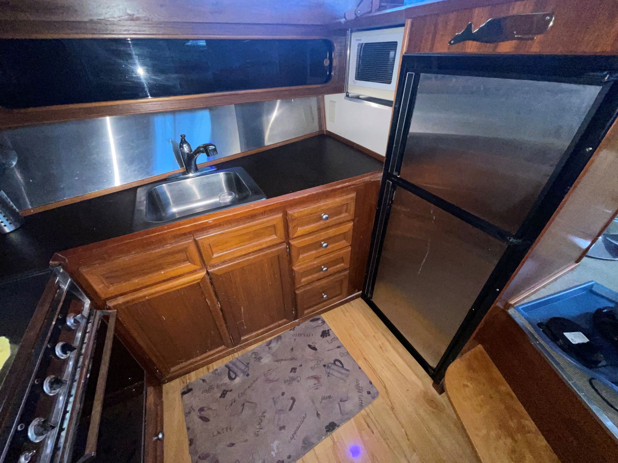 1976 Pacemaker 40 Aft Cabin MY