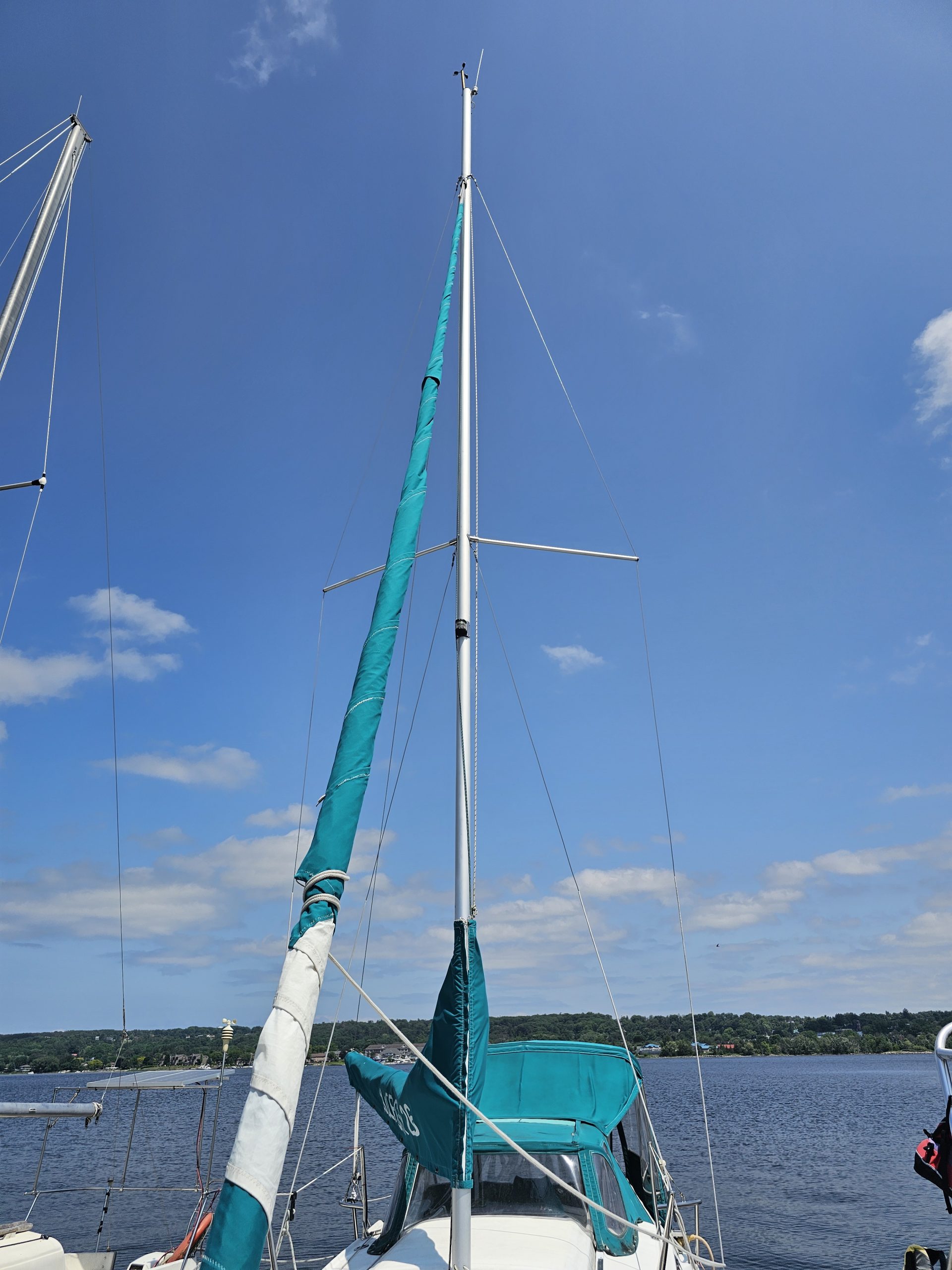 2001 MacGregor 26X Sloop