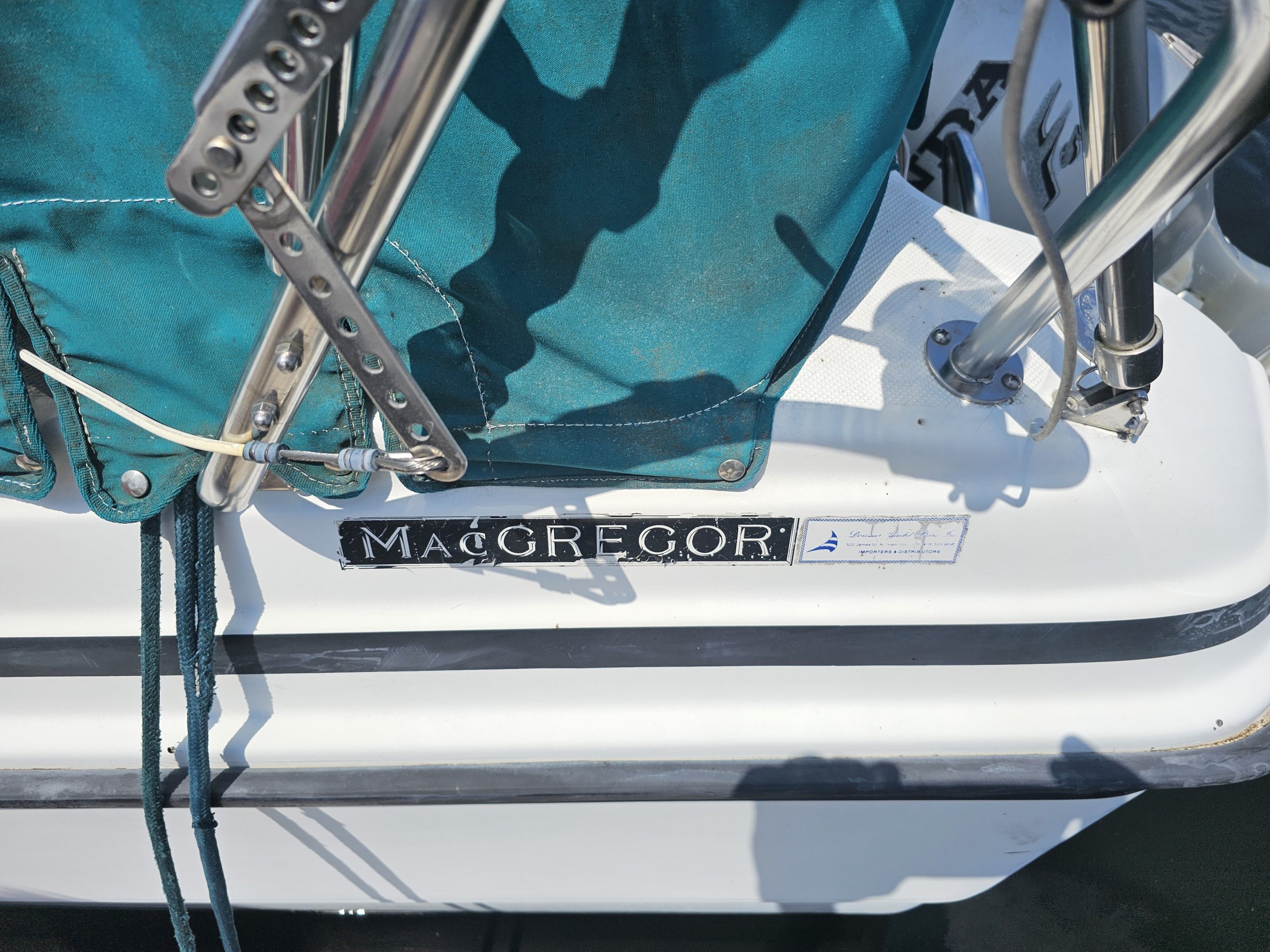 2001 MacGregor 26X Sloop