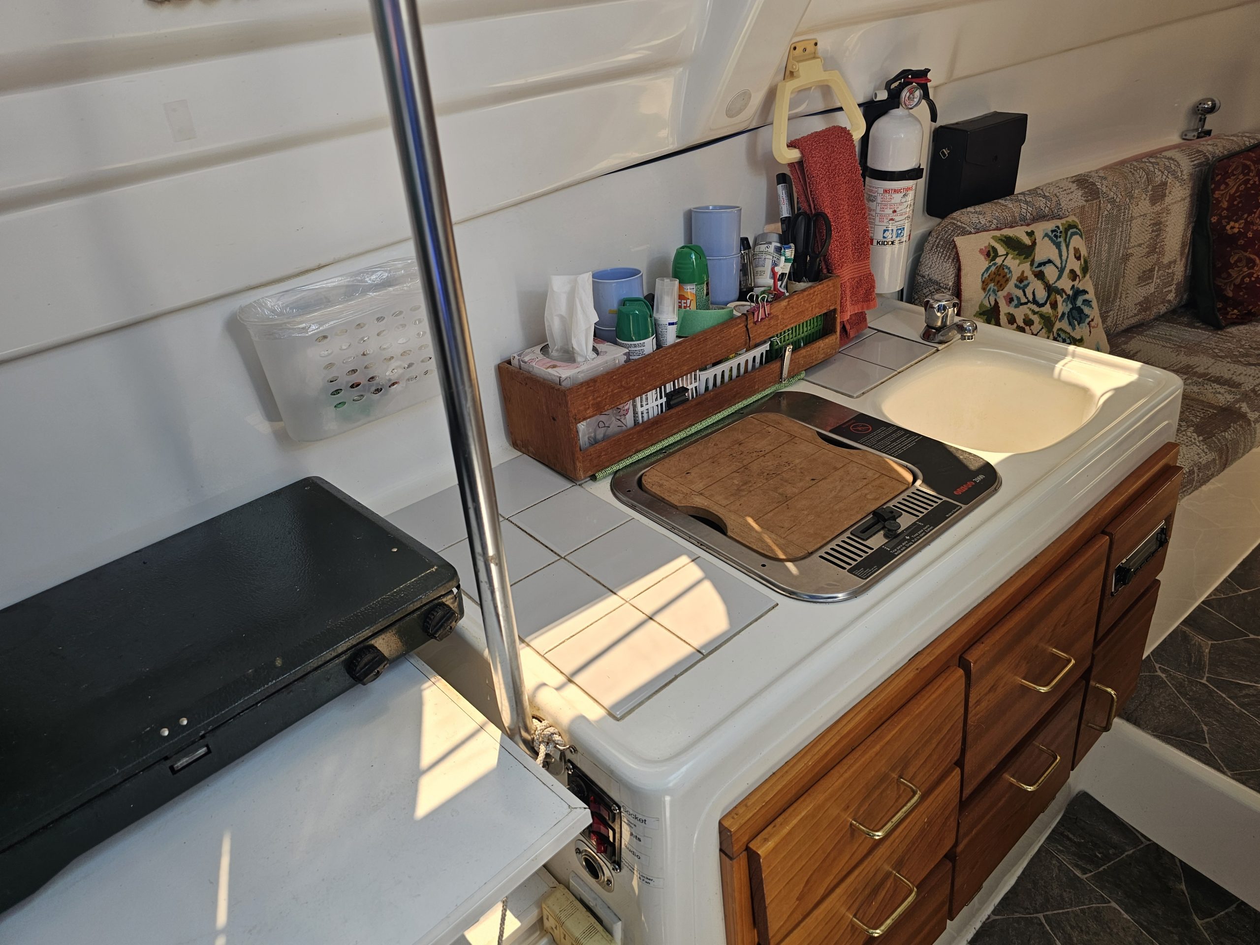 2001 MacGregor 26X Sloop