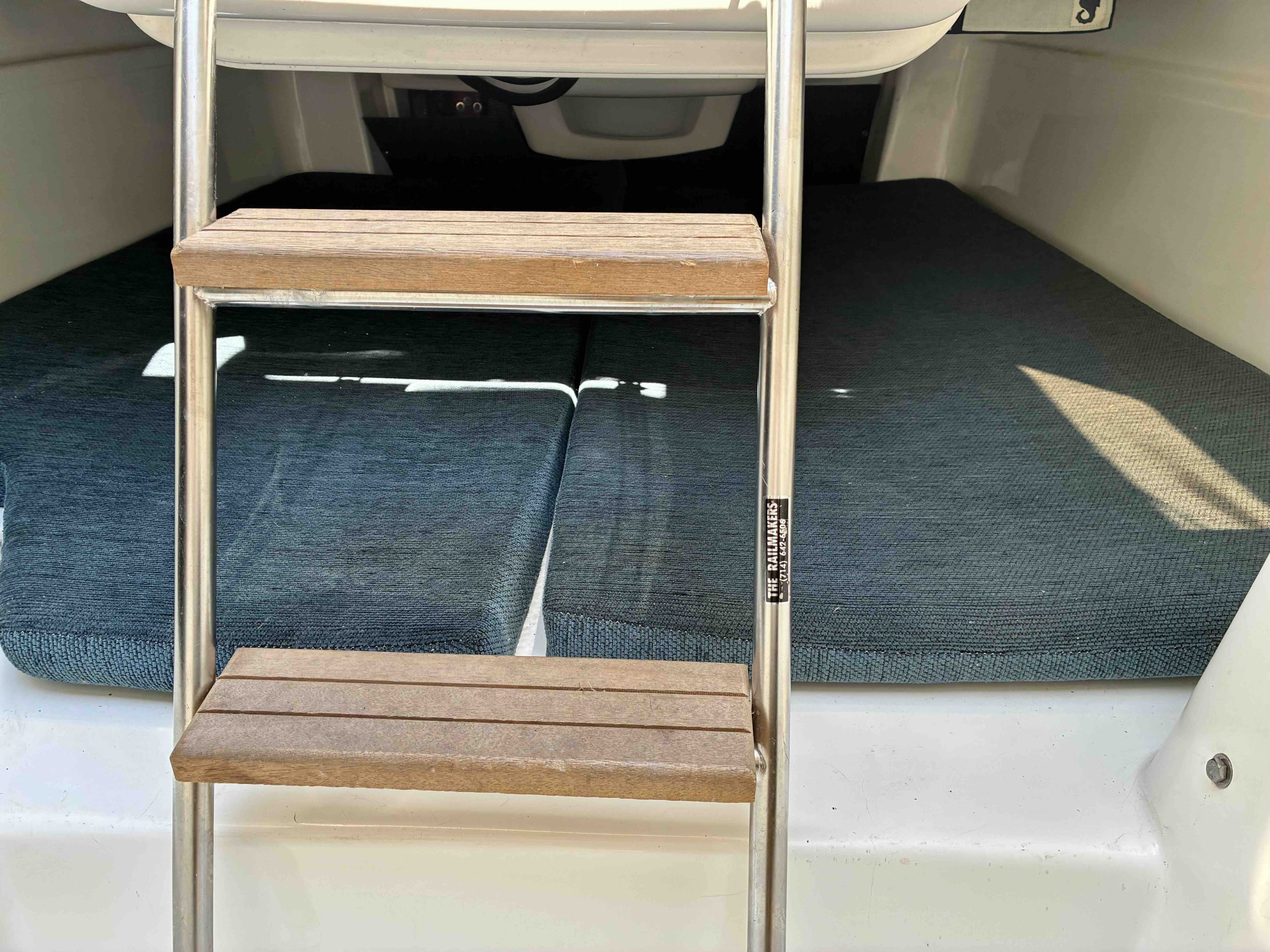 2002 MacGregor 26X Sloop