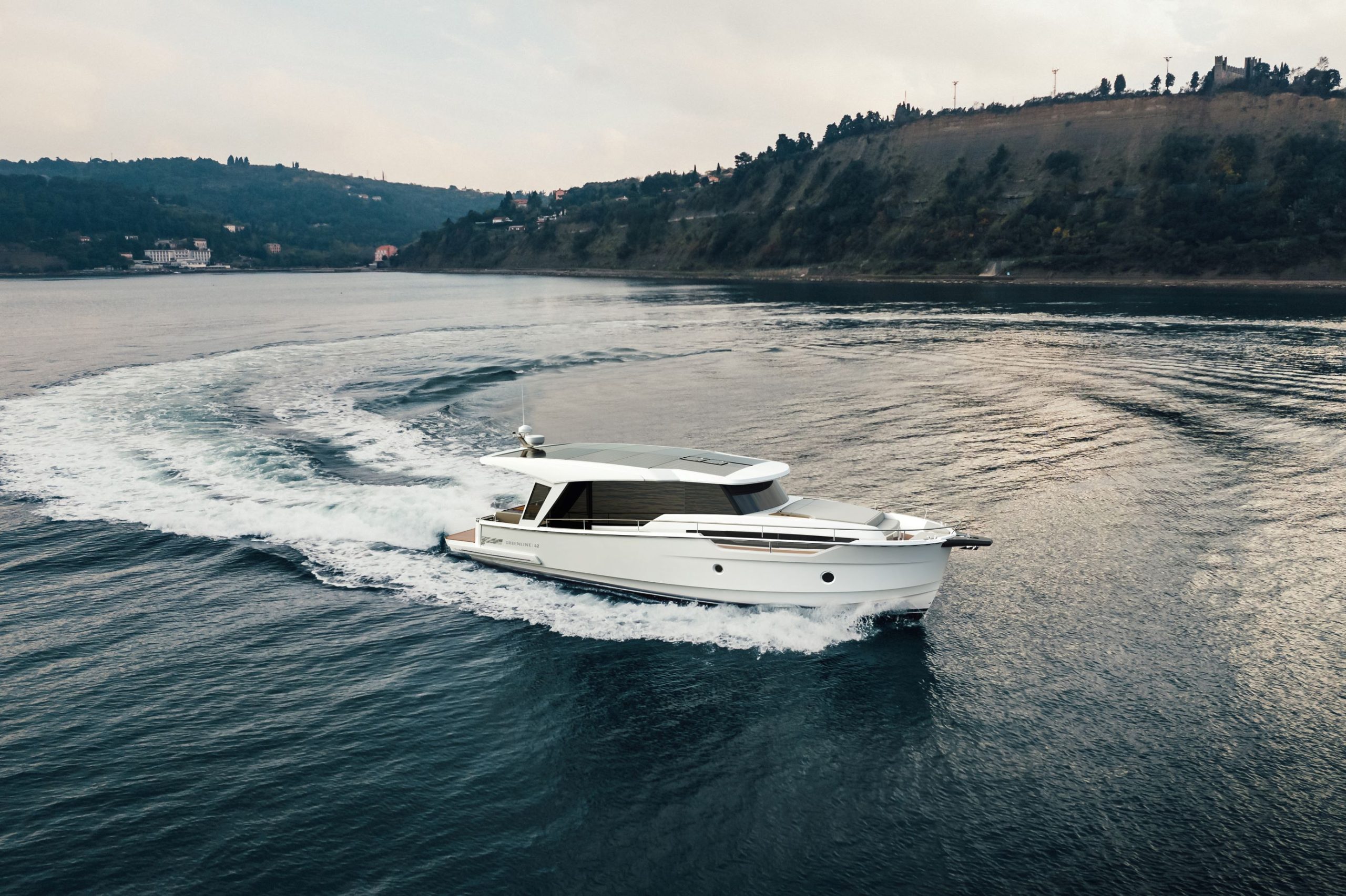 GREENLINE 42 “NEW MODEL 2026 COMING SOON!”