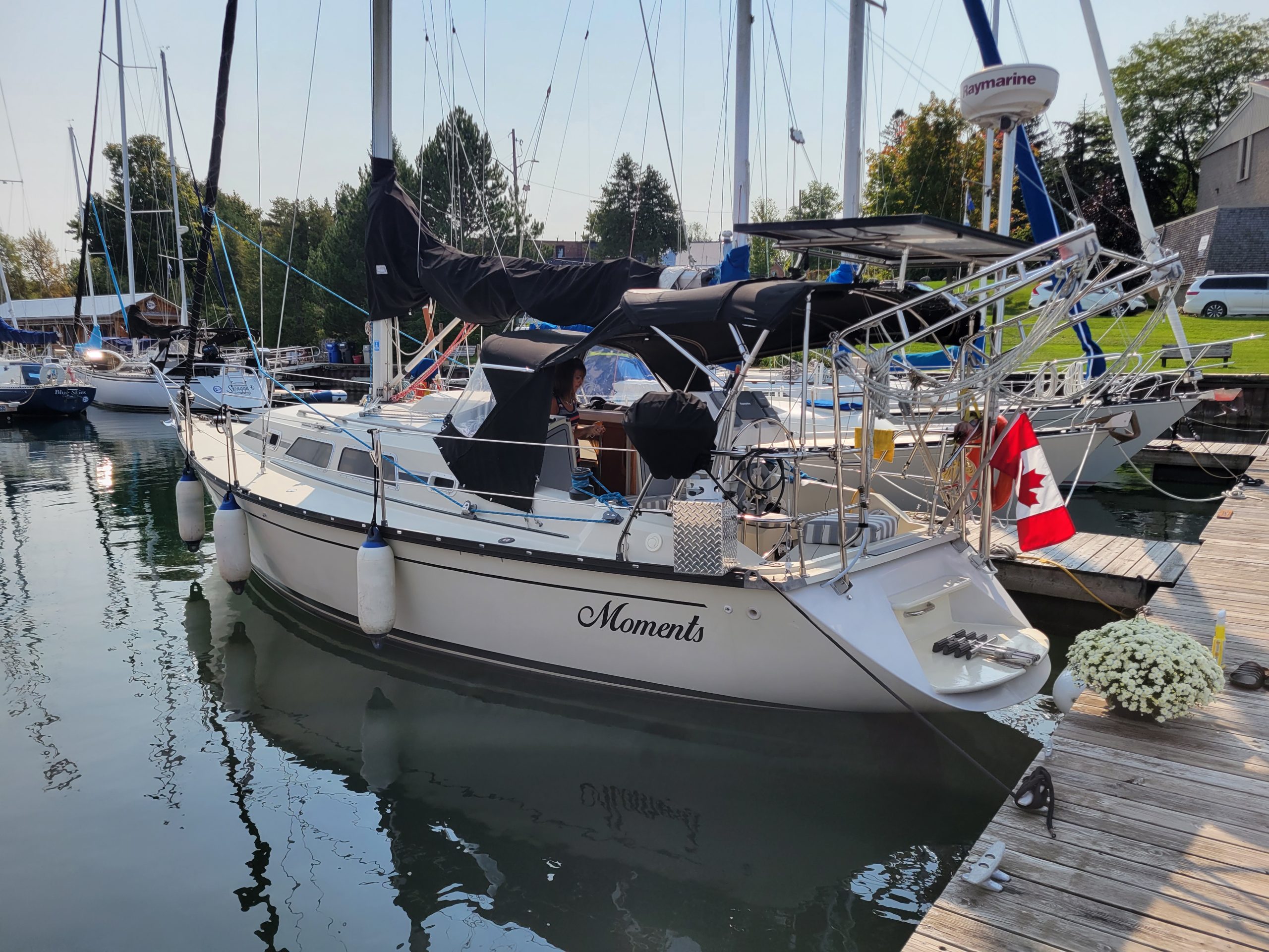 1987 Mirage 32 Sloop
