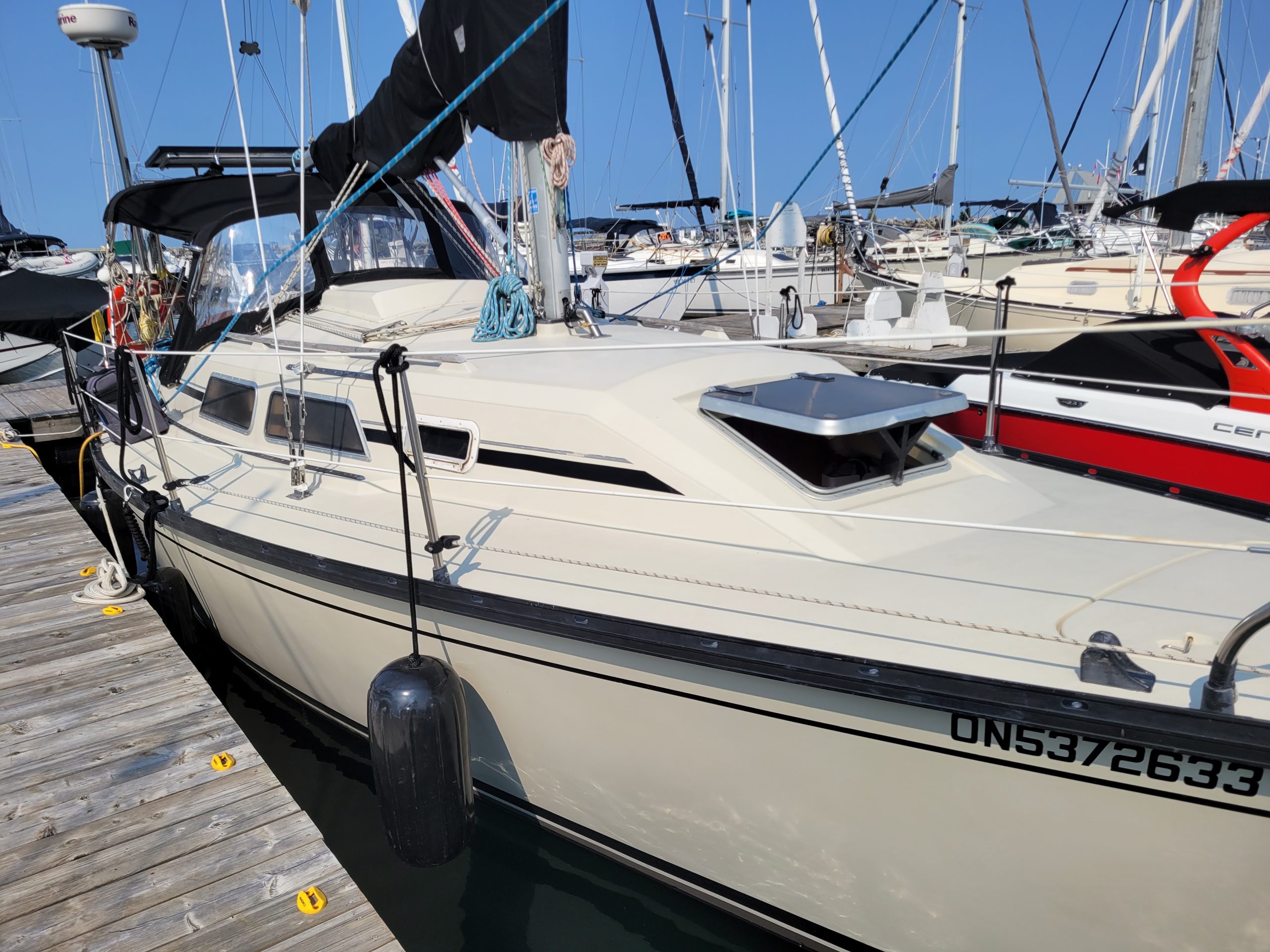 1987 Mirage 32 Sloop