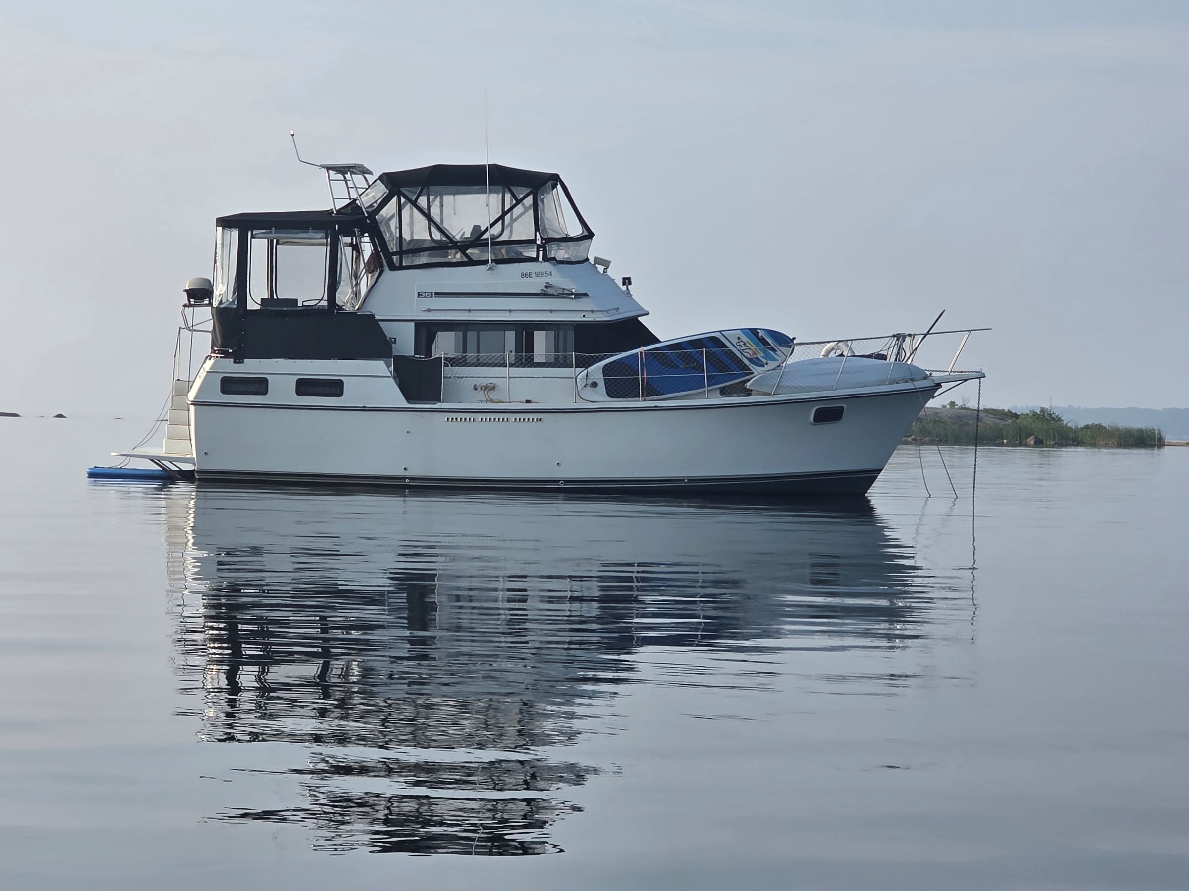 1987 Carver 3607