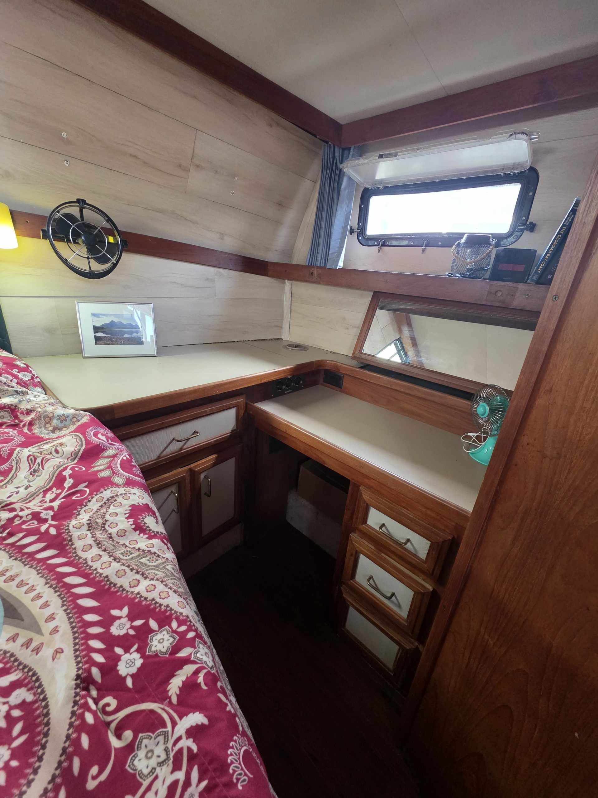 1987 Carver 3607