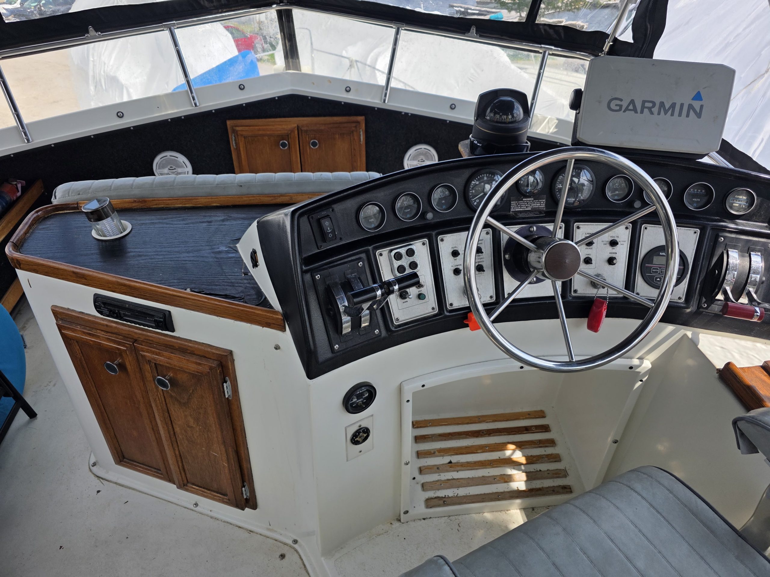1987 Carver 3607