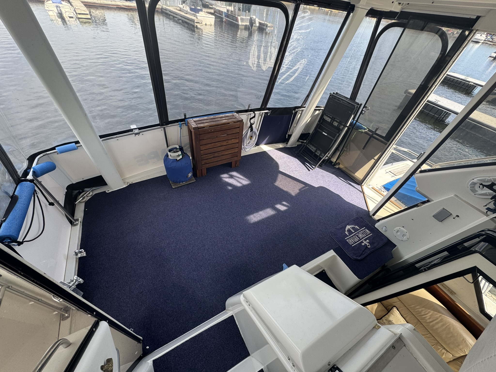 1993 Carver 350 Aft Cabin