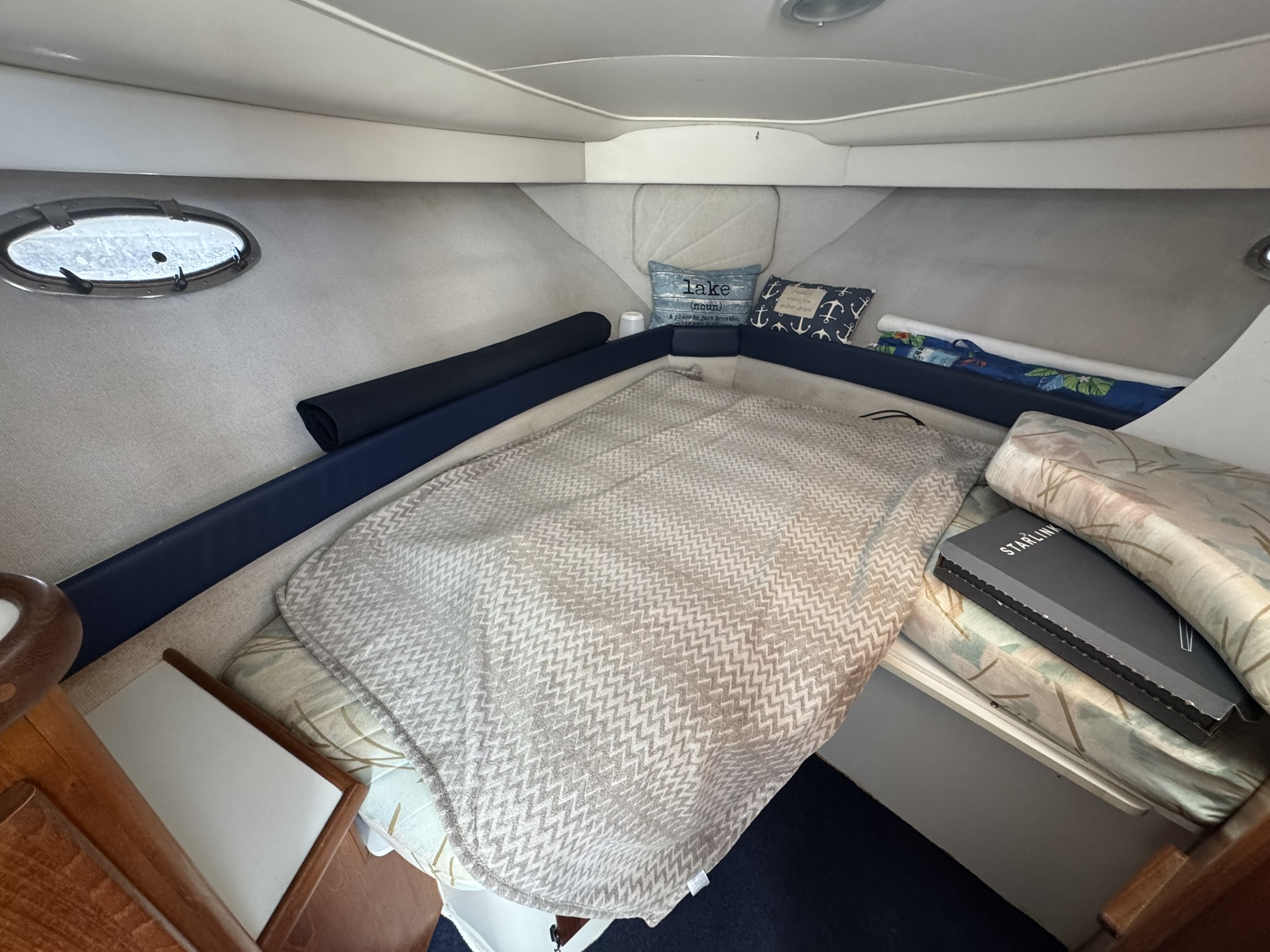 1993 Carver 350 Aft Cabin