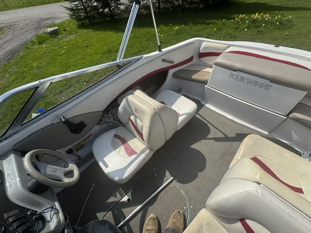 2000 Four Winns Horizon 170 Bowrider