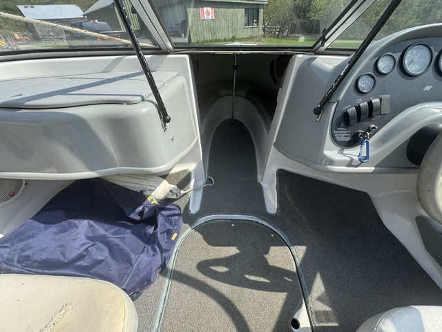2000 Four Winns Horizon 170 Bowrider
