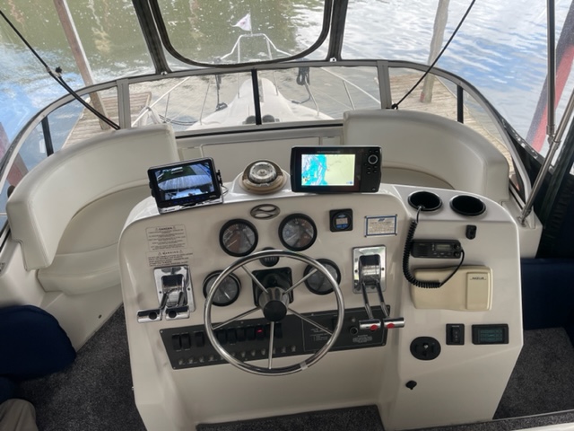 1999 Silverton 322 MY