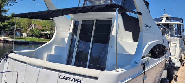 2000 Carver 350 Mariner