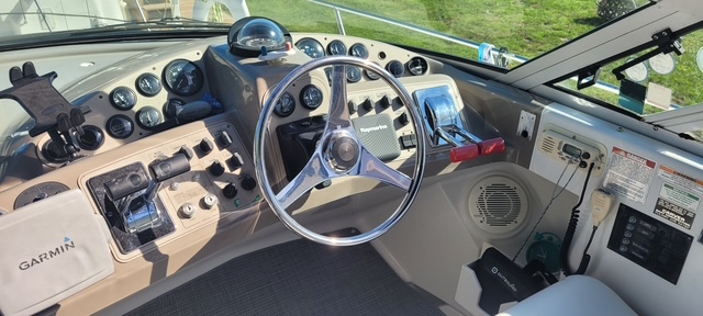 2000 Carver 350 Mariner