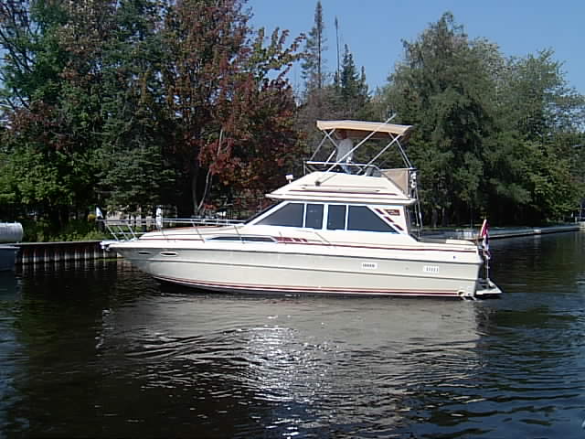 1983 Sea Ray 340 Sedan Bridge