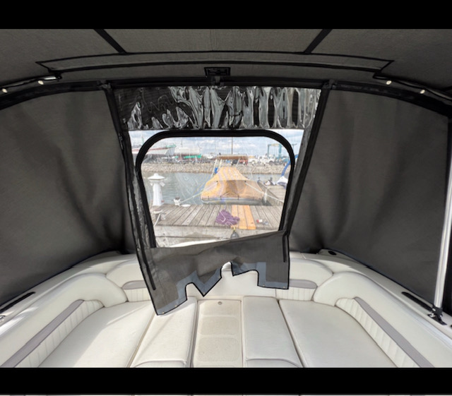 2007 Stingray 220DR Bowrider