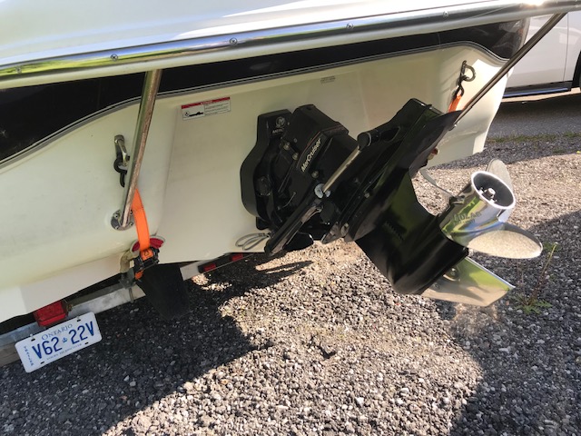 2007 Stingray 220DR Bowrider