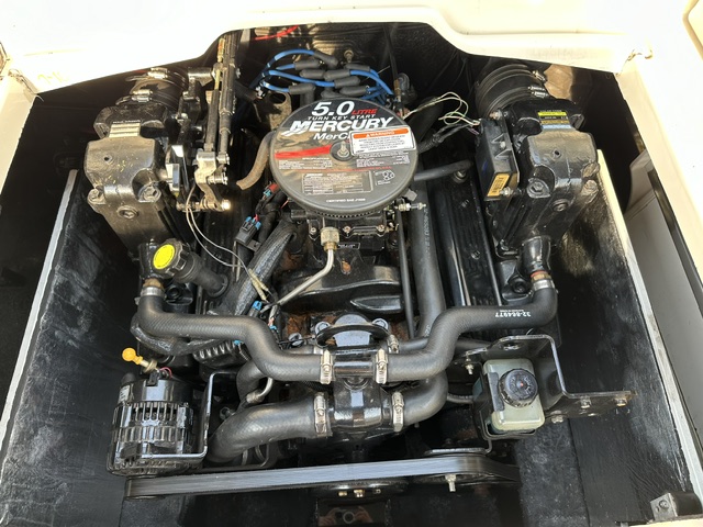 2007 Stingray 220DR Bowrider