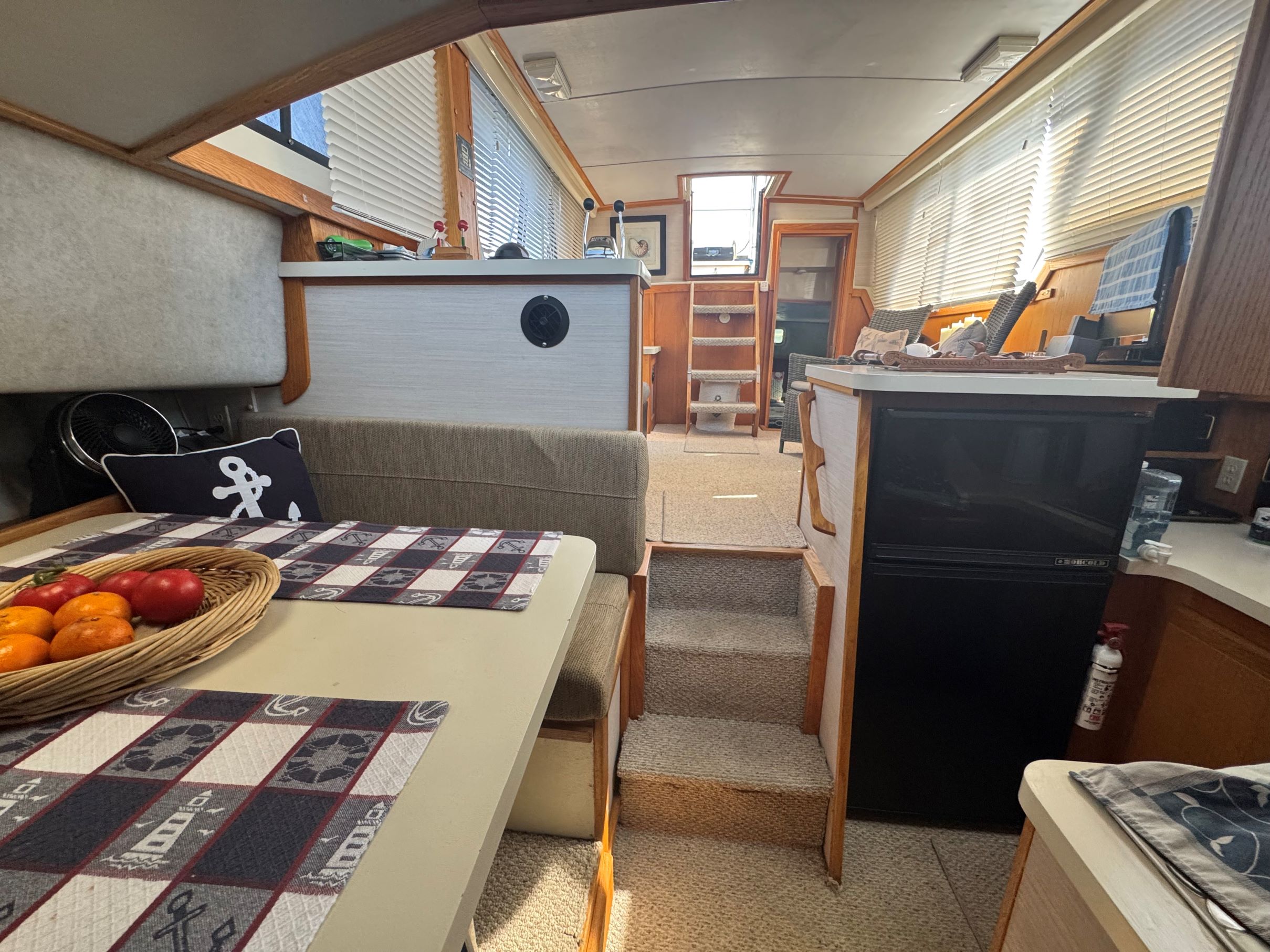 1988 Mainship 36 Nantucket DC