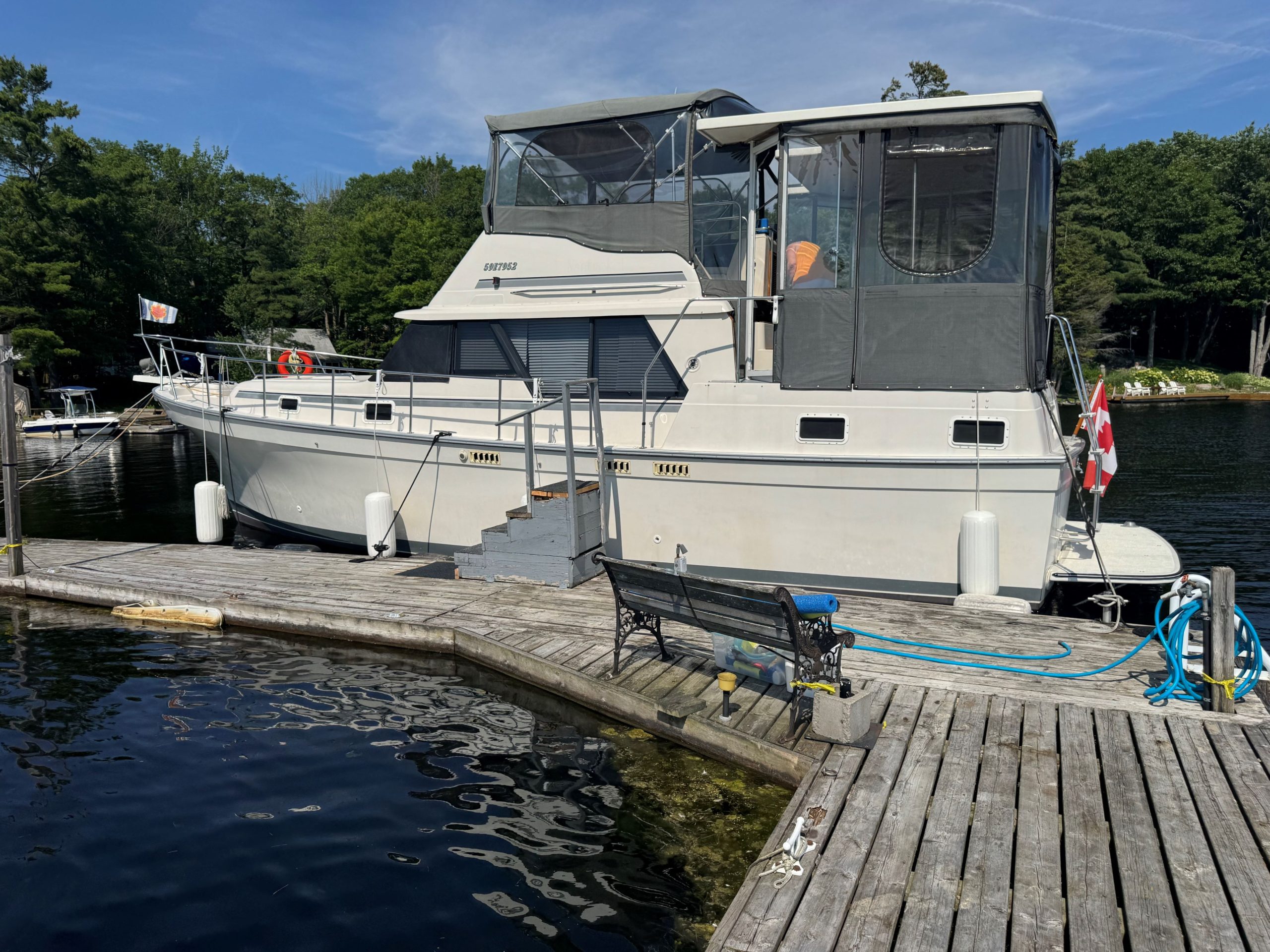 1988 Mainship 36 Nantucket DC