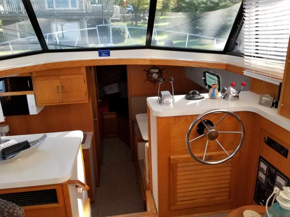 1988 Mainship 36 Nantucket DC