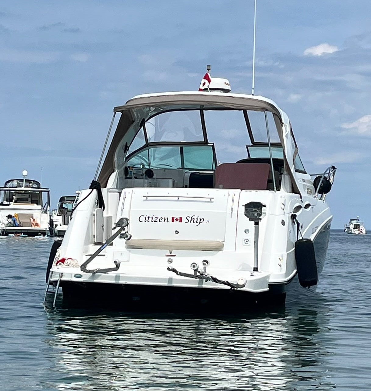 2017 Rinker 370EX