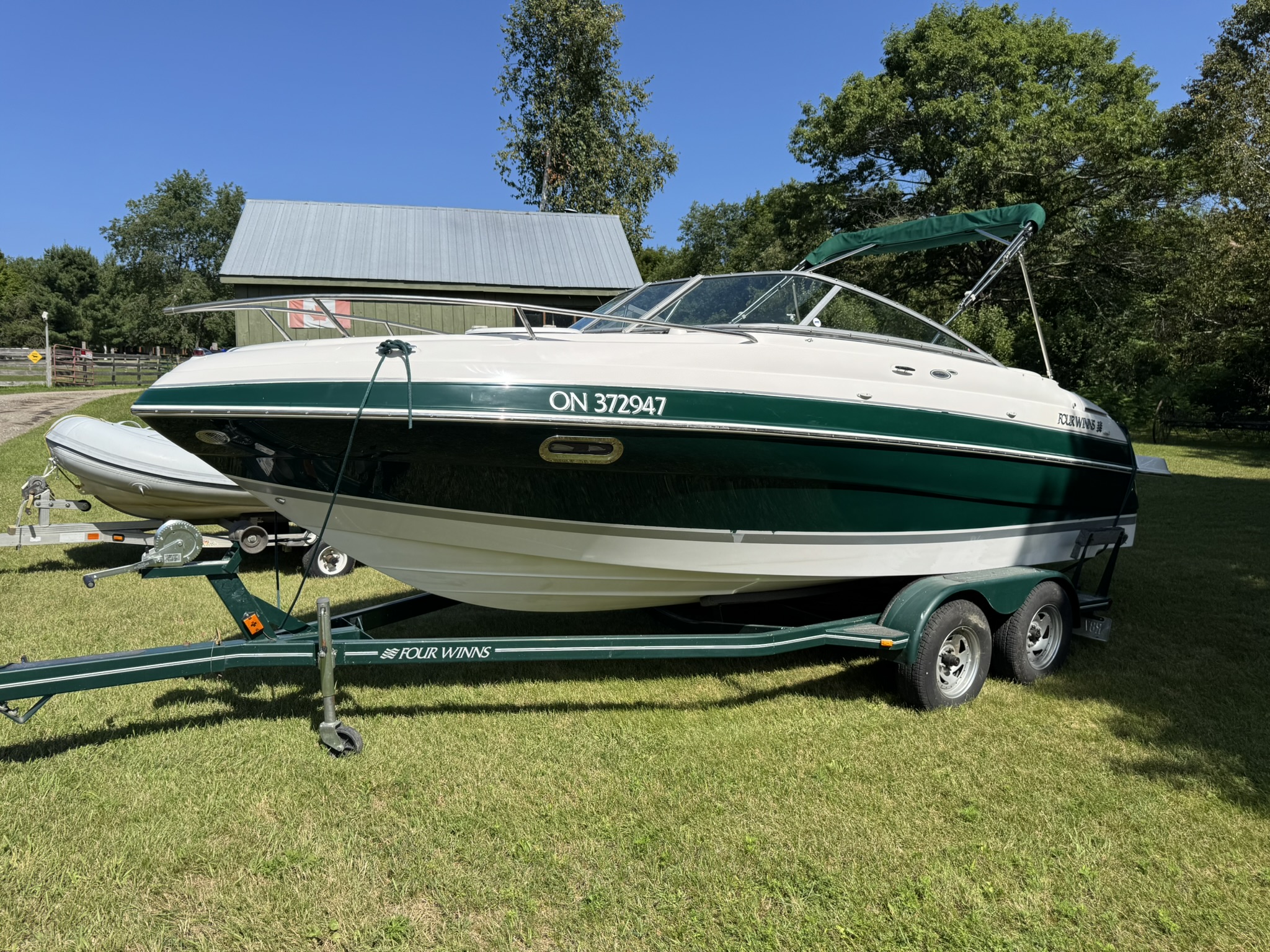 2007 Four Winns Sundowner 215